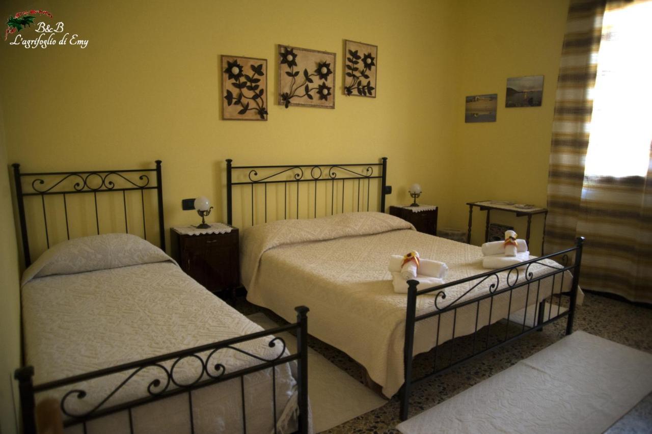 L'Agrifoglio Di Emy Bed & Breakfast Guspini Exterior photo
