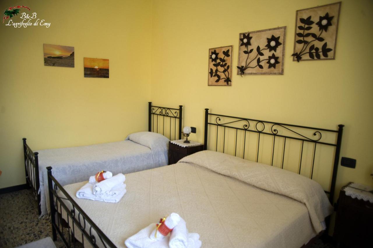 L'Agrifoglio Di Emy Bed & Breakfast Guspini Exterior photo