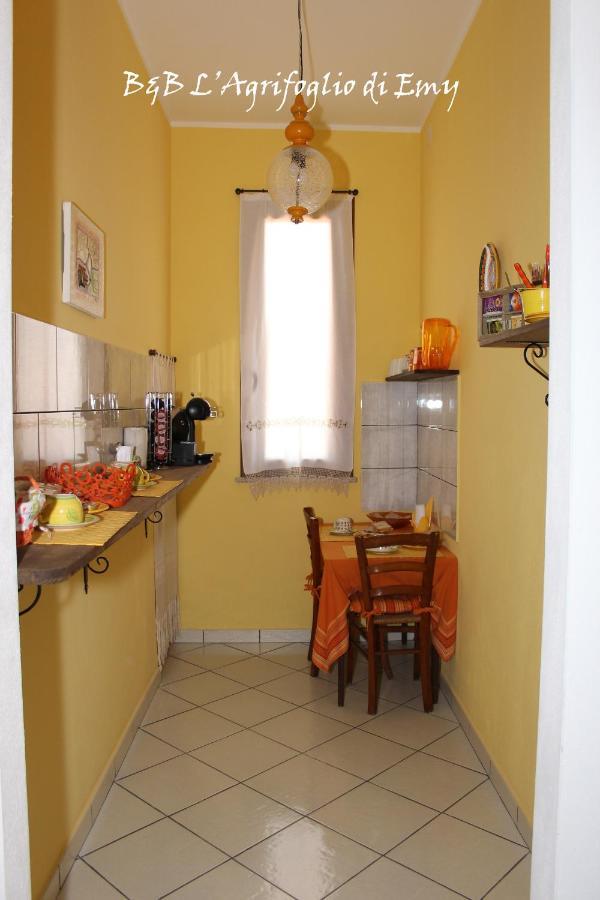 L'Agrifoglio Di Emy Bed & Breakfast Guspini Exterior photo